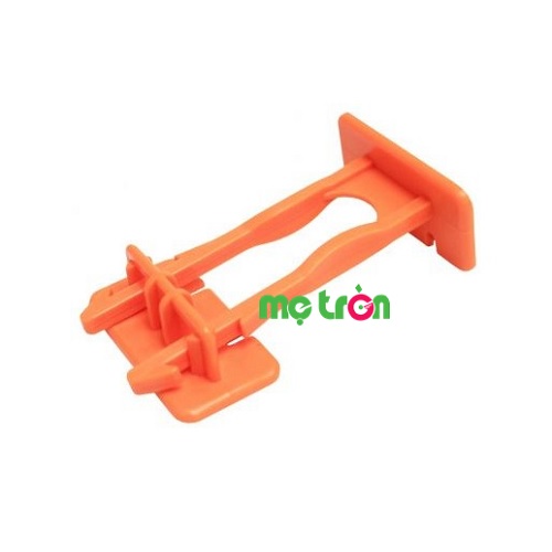 Khóa hộc tủ bằng nhựa Lucky Baby 609200 tiện dụng