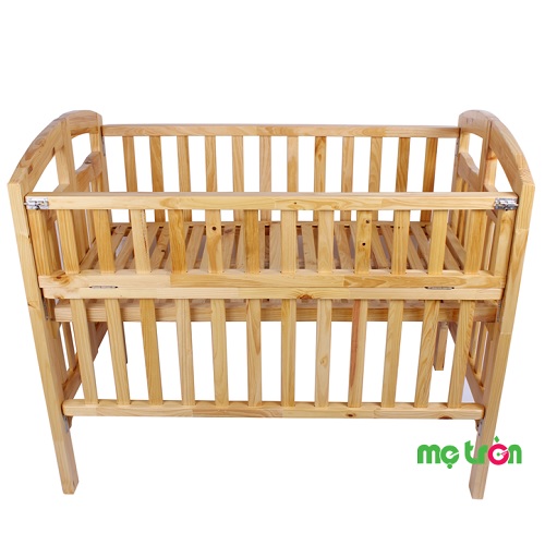 Sản phẩm được làm từ chất liệu gỗ cao cấp đạt tiêu chuẩn Châu Âu