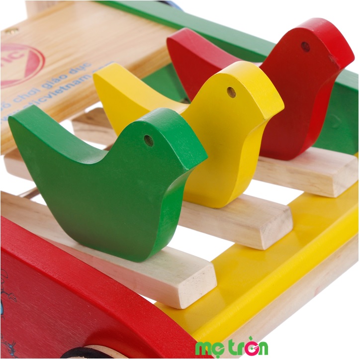 Xe tập đi bằng gỗ gắn 3 con vật hình chú chim rất dễ thương