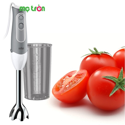 Trang bị ly đong 600ml đi kèm có phân chia các mức đong rõ ràng giúp bạn dễ dàng đong thực phẩm hơn