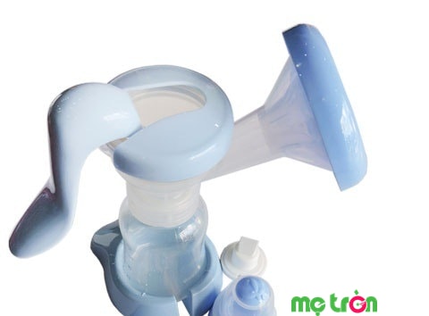 Máy hút sữa Kuku thiết kế đơn giản và tiện dụng