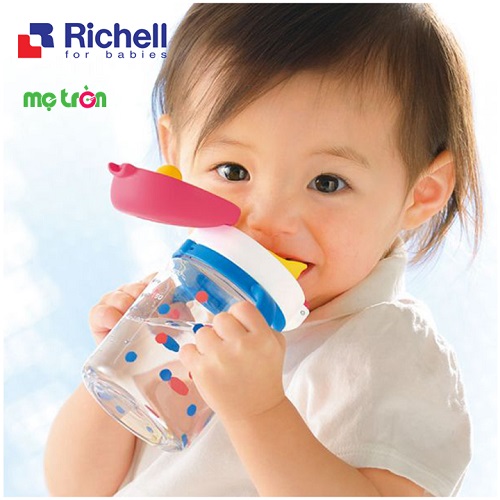 Cốc tập uống cho bé 200ml Richell RC21330