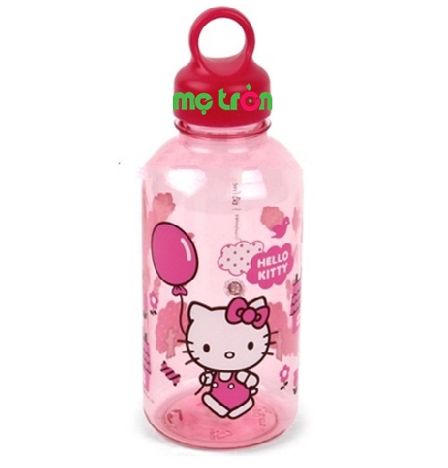 Chiếc bình nước nhựa an toàn Hello Kitty cho bé là một sản phẩm được nhập khẩu chính hãng từ thương hiệu Lock&Lock Hàn Quốc. Bình nước bằng nhựa Hello Kitty LKT624 là một sản phẩm được thiết kế độc đáo, dành riêng cho bé mới bắt đầu tập uống. Sản phẩm phù hợp cho bé, chất liệu nhựa nhẹ nhàng, là lựa chọn tuyệt vời của mẹ.