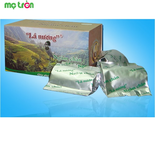 Lá nương ngâm chân cao cấp thuộc thương hiệu Lá nương – Việt Nam được sản xuất dựa trên bài thuốc gia truyền của người dân tộc Tày mang đến nhiều lợi ích chăm sóc sức khỏe và tinh thần bất ngờ cho mẹ sau sinh.