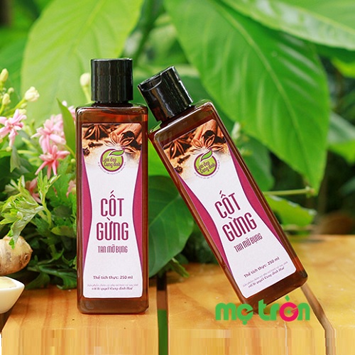 <p>Cốt gừng thảo dược Cung Đình là sản phẩm làm đẹp vóc dáng dành cho chị em phụ nữ có vòng eo quá khổ, chảy xệ, đặc biệt là phụ nữ sau sinh nhờ vào khả năng hoạt huyết giúp đánh tan các mô mỡ cứng đầu và thúc đẩy phân huỷ chất béo nhanh hơn.</p>