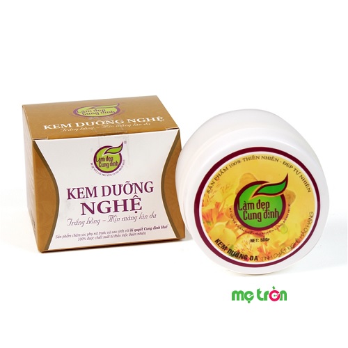 <p>Kem dưỡng nghệ Cung Đình là sản phẩm hỗ trợ tích cực cho mẹ trong việc làm đẹp da cho chị em sau sinh. Trong rất nhiều các loài thảo mộc thiên nhiên có tác dụng tích cực cho da, củ nghệ vẫn là thảo mộc cứu tinh cho sắc đẹp, làm da của phụ nữ.</p>