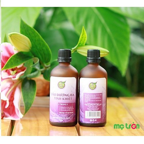 <p>Dầu dưỡng da Cung Đình là sản phẩm giúp cung cấp độ ẩm cho làn da, chống da khô mang đến cho bạn làn da mịn màng thấy rõ.</p>