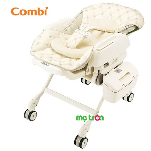 Ghế ăn Combi Fealetto Auto Swing là sản phẩm chất lượng cao cấp của thương hiệu Combi Nhật Bản. Sản phẩm được thiết kế với chức năng tự động xoay với âm nhạc với điệu nhạc du dương nhẹ nhàng. Với khả năng đung đưa tự động như một chiếc ghế rung cho bé, có thể xoay 15 phút và để cho bé có giấc ngủ dễ dàng.